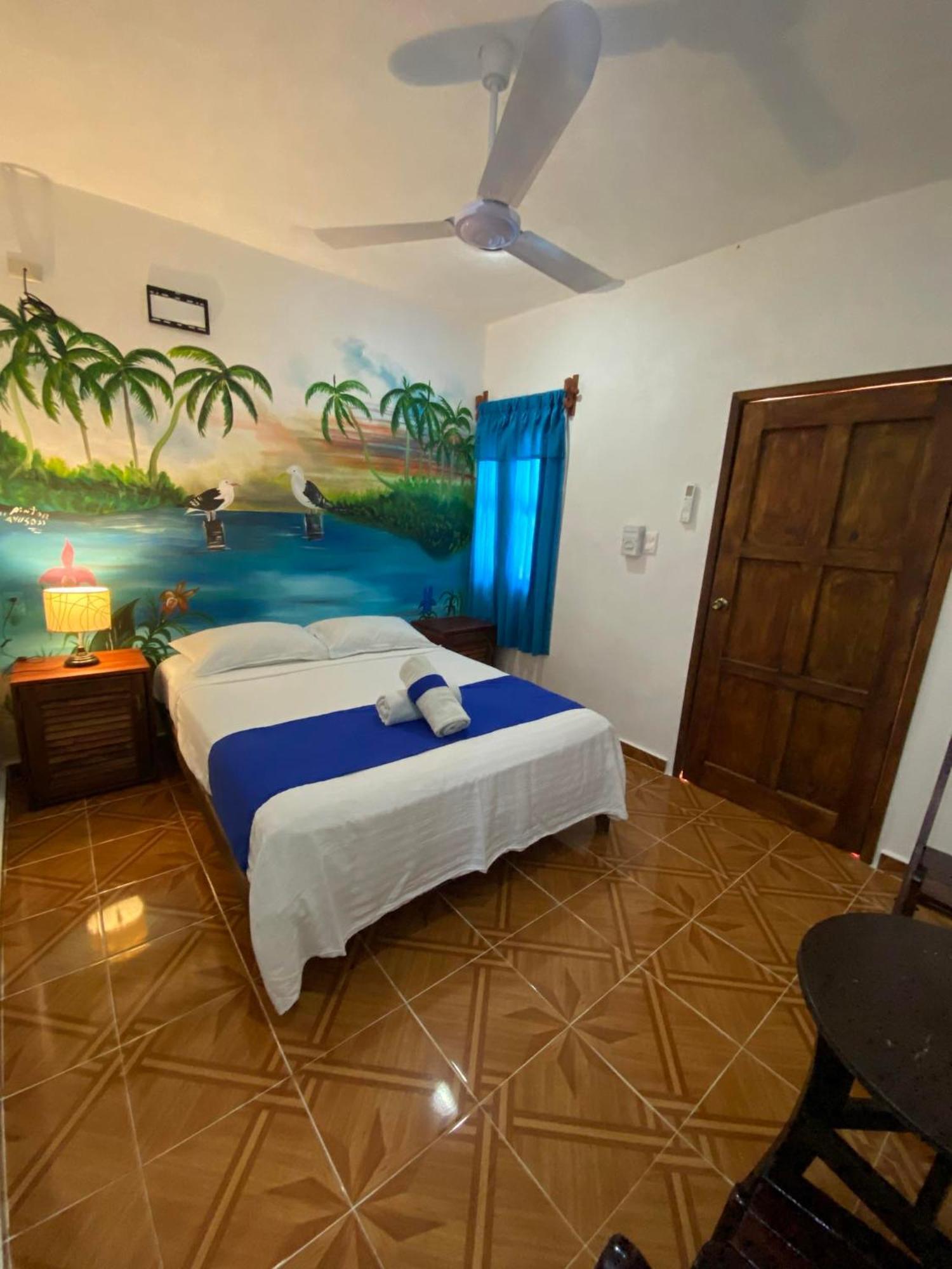 Casa Victor Avila Isla Holbox Exterior photo